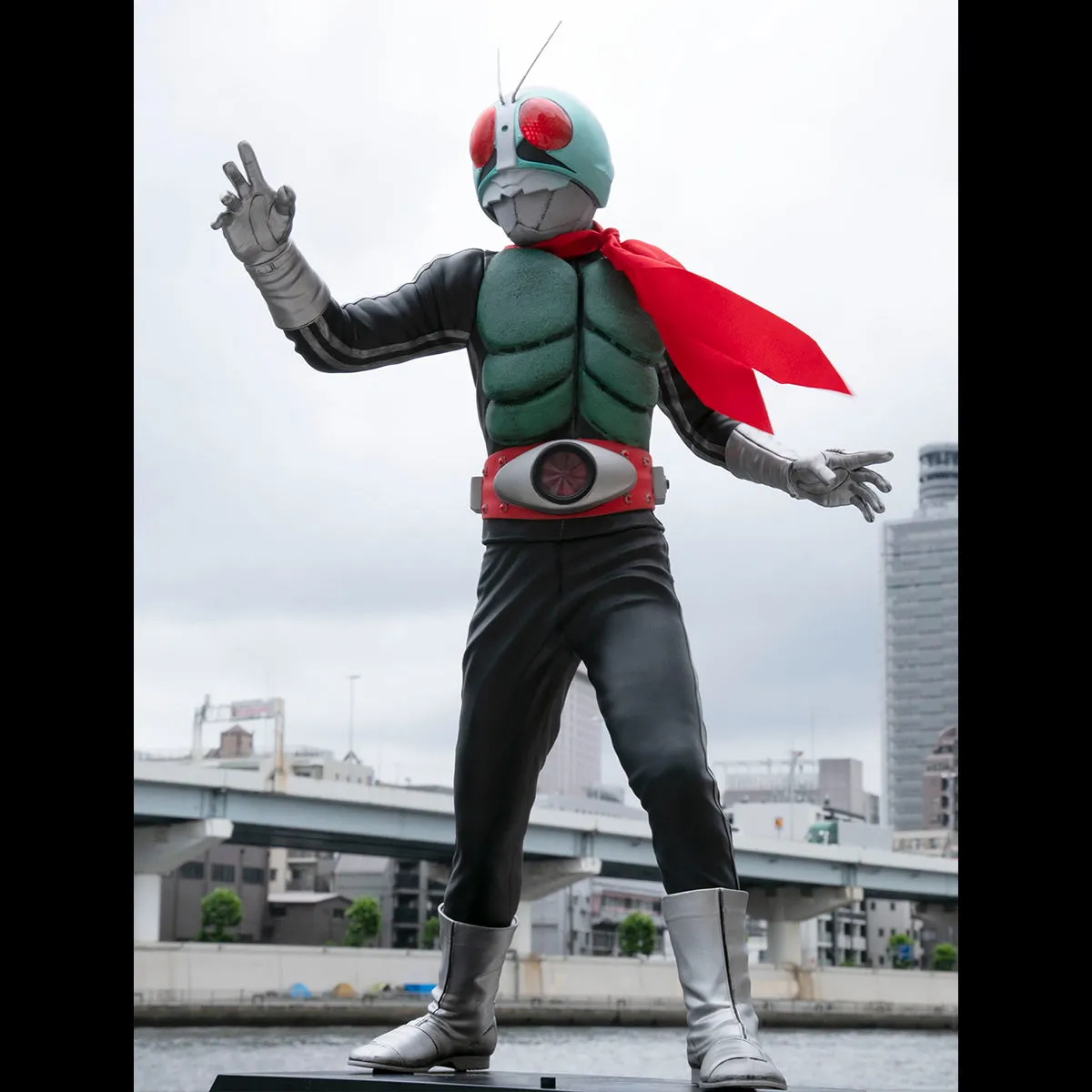 Ultimate Article New Kamen Rider 1 (50th Anniversary Edition) Complete Figure